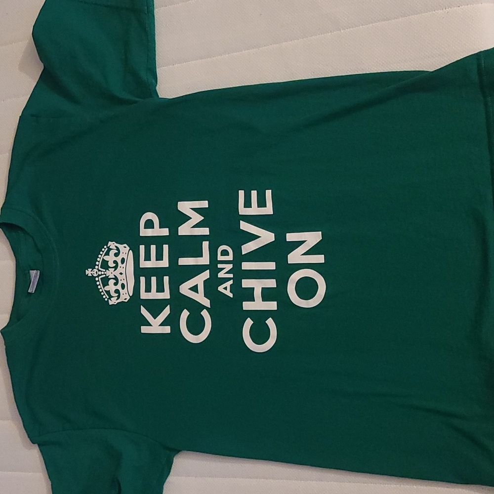 Chive On tee